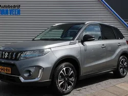 Grijs Gebruikt 2022 Suzuki Vitara Style SUV | € 25.945 (Iets duurder)