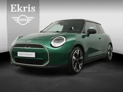 Groen Nieuw 2025 Mini Cooper Favoured Hatchback | € 37.950 (Duur)