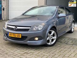Grijs Gebruikt 2006 Opel Astra GTC Sport Hatchback | € 4.950