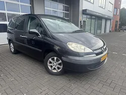 Grijs Gebruikt 2004 Peugeot 807 Premium MPV | € 1.250