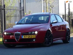 Rood Gebruikt 2008 Alfa Romeo 159 Progression Sedan | € 7.499 (Eerlijke prijs)