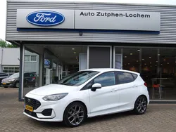 Wit Gebruikt 2023 Ford Fiesta ST-Line Hatchback | € 20.840 (Eerlijke prijs)