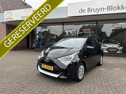 Zwart Gebruikt 2019 Toyota Aygo X-play Hatchback | € 10.900 (Eerlijke prijs)