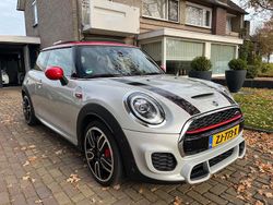 Wit (metallic) Gebruikt 2019 Mini John Cooper Works Hatchback | € 26.500 (Goede deal)