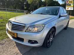 Grijs Gebruikt 2007 Mercedes C180 Sedan | € 6.950 (Eerlijke prijs)