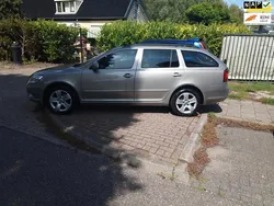 Beige Gebruikt 2012 Skoda Octavia Business Line Stationwagen | € 2.299 (Goede deal)