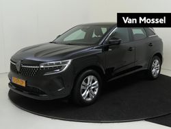 Zwart Gebruikt 2023 Renault Austral Equilibre SUV | € 28.735 (Eerlijke prijs)