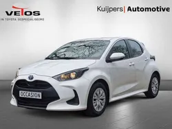 Wit Gebruikt 2023 Toyota Yaris Hybrid Active Hatchback | € 21.950 (Eerlijke prijs)