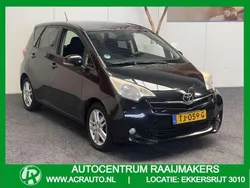 Zwart Gebruikt 2011 Toyota Verso-S MPV | € 4.940
