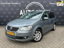 Grijs Gebruikt 2009 VW Touran Highline MPV | € 6.995 (Eerlijke prijs)
