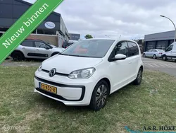 Wit Gebruikt 2017 VW up! move up! Hatchback | € 9.450 (Iets duurder)