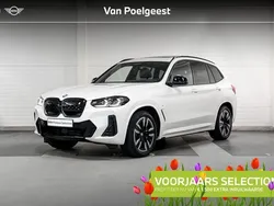 Mineralweiss metallic (wit metallic) Gebruikt 2023 BMW iX3 Executive SUV | € 46.899 (Goede deal)