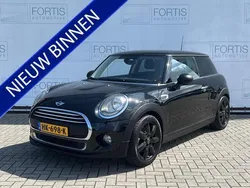 Zwart Gebruikt 2014 Mini ONE Business Hatchback | € 8.400 (Eerlijke prijs)