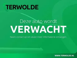 Blanc nacre / noir etoile Gebruikt 2022 Renault Captur Intens SUV | € 23.945 (Eerlijke prijs)