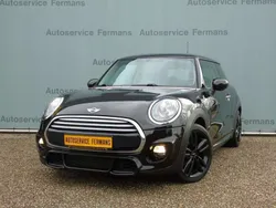 Zwart, metallic lak Gebruikt 2015 Mini Cooper D Hatchback | € 11.950