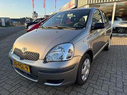 Grijs Gebruikt 2005 Toyota Yaris Hatchback | € 1.750 (Goede deal)