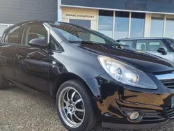 Zwart Gebruikt 2011 Opel Corsa S Hatchback | € 2.499 (Eerlijke prijs)