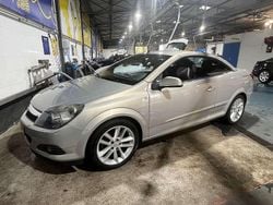 Beige Gebruikt 2007 Opel Astra Cabriolet Enjoy Cabriolet | € 6.100 (Eerlijke prijs)