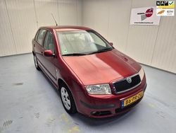 Rood Gebruikt 2004 Skoda Fabia Elegance Hatchback | € 1.240 (Goede deal)
