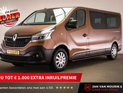 Bruin Gebruikt 2021 Renault Trafic Zen Van | € 37.295
