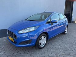 Blauw Gebruikt 2013 Ford Fiesta Hatchback | € 5.450 (Eerlijke prijs)
