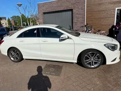 Wit Gebruikt 2014 Mercedes CLA180 Ambition Sedan | € 14.750 (Eerlijke prijs)