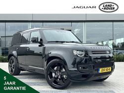 Santorini black (donker zwart metallic)zwart Nieuw 2025 Land Rover Defender HSE Dynamic SUV | € 114.672 (Eerlijke prijs)