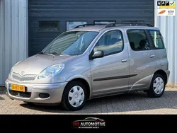 Grijs Gebruikt 2005 Toyota Yaris Verso Sol MPV | € 6.450 (Eerlijke prijs)