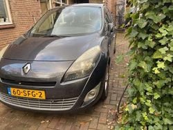 Grijs Gebruikt 2011 Renault Scénic III Bose Edition MPV | € 1.750