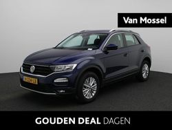 Blauw Gebruikt 2020 VW T-Roc Business SUV | € 20.400 (Goede deal)