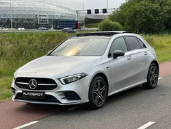 Zilver, metallic lak Gebruikt 2020 Mercedes A250 AMG Hatchback | € 29.950 (Eerlijke prijs)