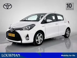 Wit Gebruikt 2016 Toyota Yaris Hybrid Limited Hatchback | € 14.245 (Eerlijke prijs)