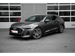 Grijs Gebruikt 2025 Audi A5 S-Line Coupé | € 59.900