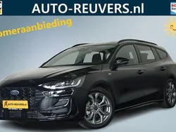Zwart Gebruikt 2024 Ford Focus ST-Line Stationwagen | € 27.900 (Eerlijke prijs)