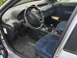 Grijs Gebruikt 1997 Peugeot 206 Hatchback | € 650 (Eerlijke prijs)