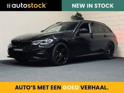 Zwart, metallic lak Gebruikt 2022 BMW 320 M Sport Stationwagen | € 38.499 (Iets duurder)