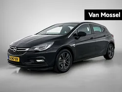 Zwart Gebruikt 2019 Opel Astra Edition Hatchback | € 13.400 (Eerlijke prijs)