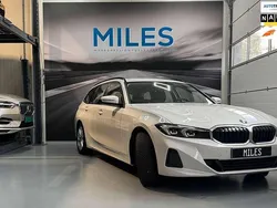 Wit Gebruikt 2023 BMW 320e Stationwagen | € 33.950 (Goede deal)