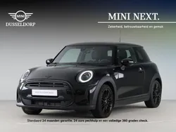 Zwart Gebruikt 2023 Mini Cooper Classic Hatchback | € 27.950 (Eerlijke prijs)