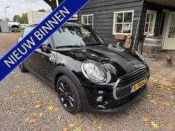 Zwart Gebruikt 2017 Mini ONE Business Hatchback | € 12.750 (Goede deal)