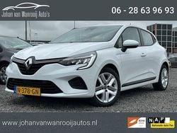 Wit Gebruikt 2021 Renault Clio V Business Hatchback | € 11.450 (Eerlijke prijs)