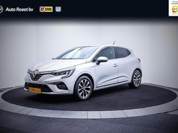 Grijs Gebruikt 2021 Renault Clio V Intens Hatchback | € 18.125 (Eerlijke prijs)