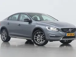 Grijs Gebruikt 2016 Volvo S60 CC Summum Sedan | € 12.700