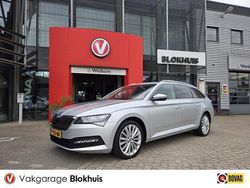 Grijs Gebruikt 2022 Skoda Superb Business Line Stationwagen | € 25.445 (Goede deal)