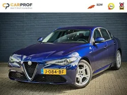 Blauw Gebruikt 2020 Alfa Romeo Giulia Super Sedan | € 29.450 (Eerlijke prijs)