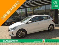 Wit Gebruikt 2021 Hyundai i20 Comfort Hatchback | € 16.745 (Eerlijke prijs)