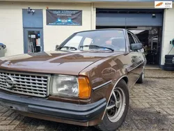 Bruin Gebruikt 1981 Opel Ascona Sedan | € 3.950