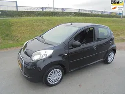 Zwart Gebruikt 2011 Citroën C1 SELECTION Hatchback | € 3.450 (Eerlijke prijs)