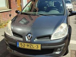 Blauw Gebruikt 2009 Renault Clio II Collection Hatchback | € 1.900 (Goede deal)