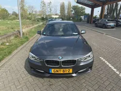 Grijs Gebruikt 2013 BMW 320 Sedan | € 11.000 (Eerlijke prijs)